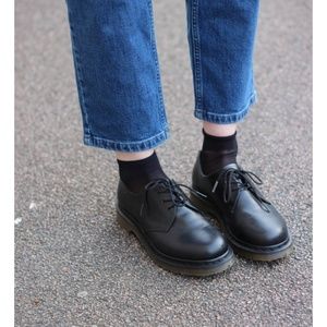 dr martens low top shoes